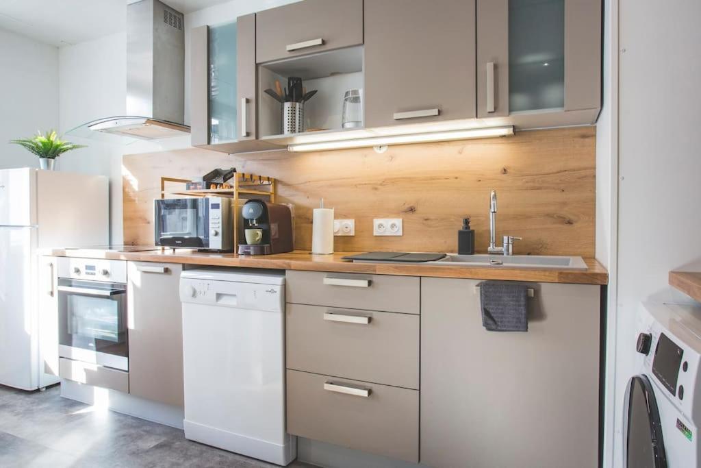 Bel Appartement Lumineux Proche Du Centre-Ville Douai Exteriér fotografie